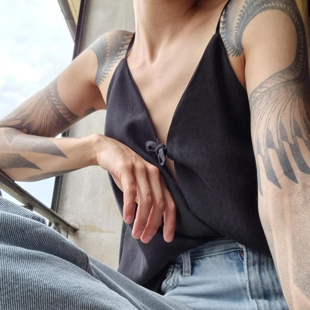 Haut décolleté à noeud en Tencel - Noir