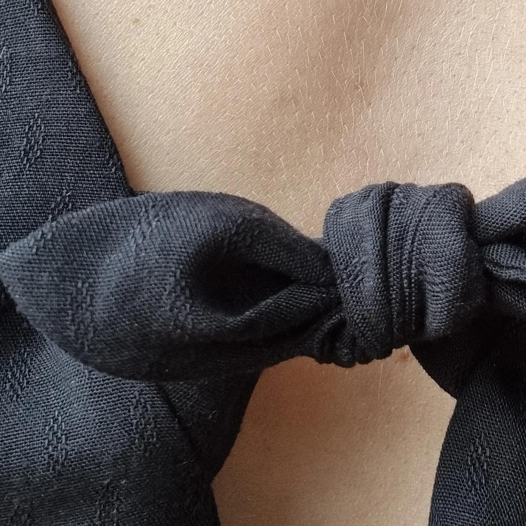 Haut décolleté à noeud en Tencel - Noir